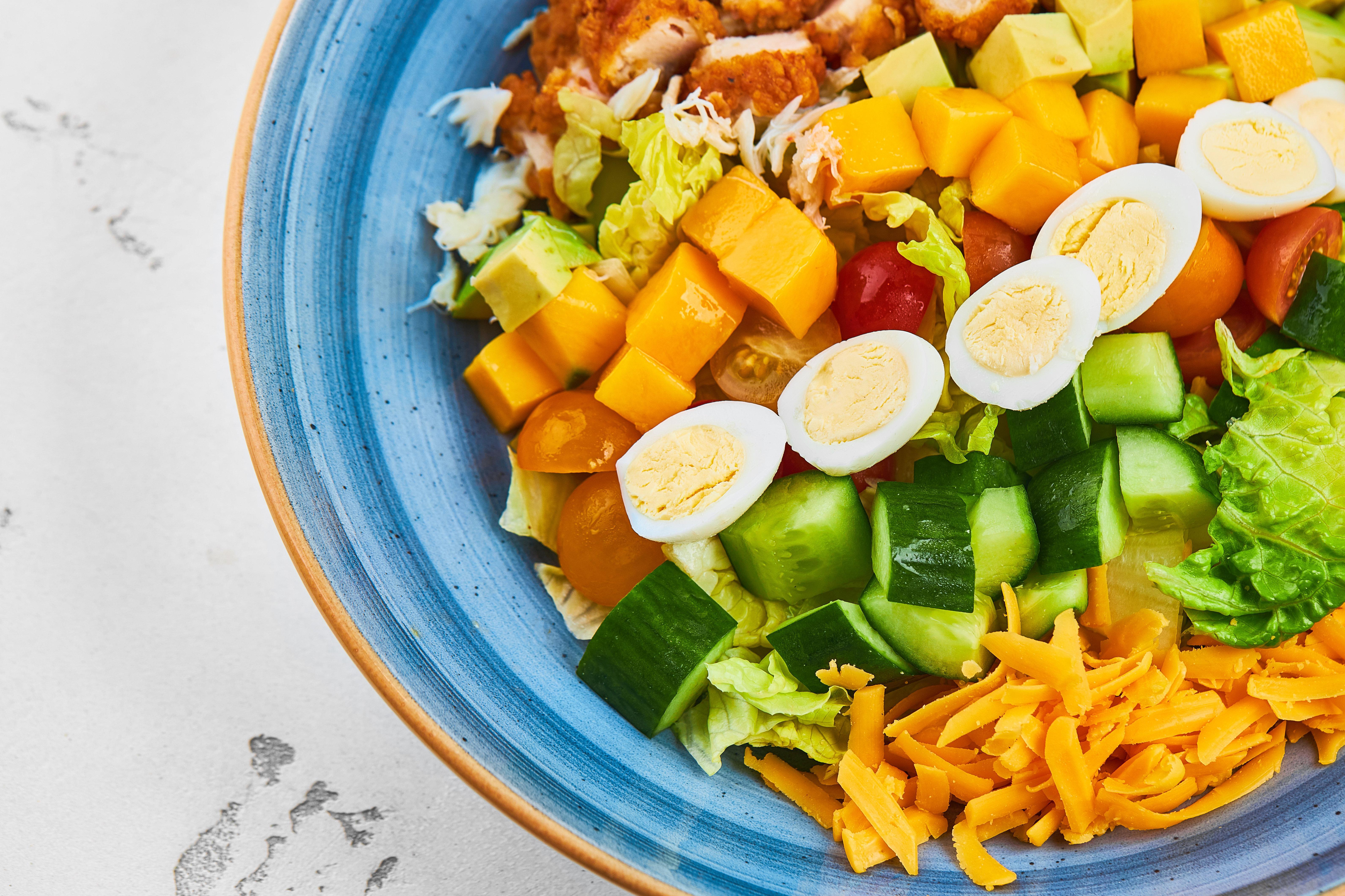 Intercontinental Dubai Marina By Ihg Hotel Luaran gambar A salad with hard-boiled eggs