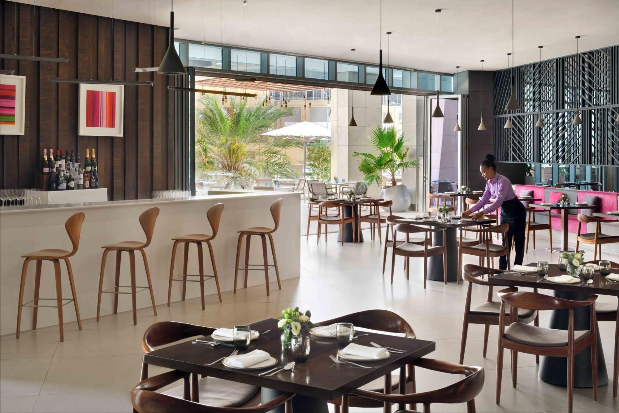 Intercontinental Dubai Marina By Ihg Hotel Luaran gambar The restaurant