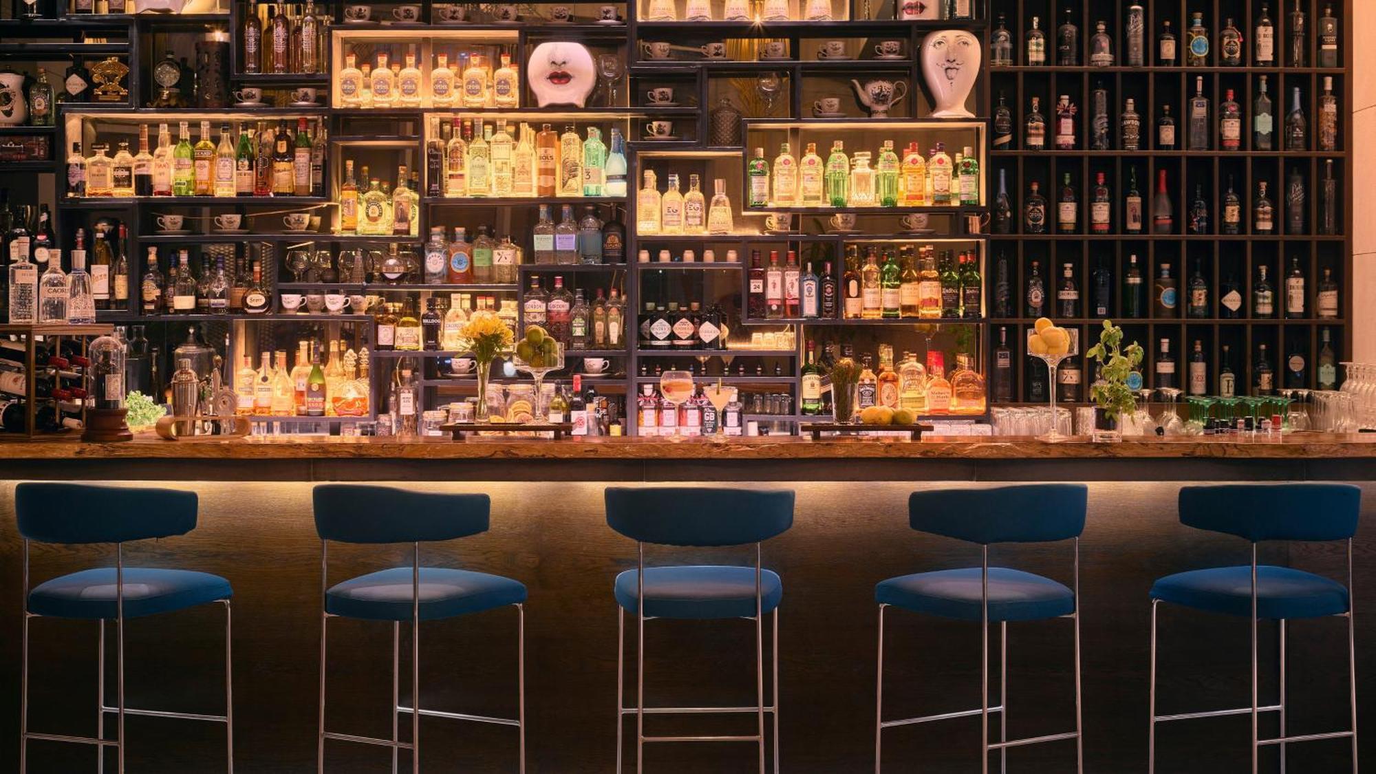 Intercontinental Dubai Marina By Ihg Hotel Luaran gambar The bar at the Mandarin Oriental Bar
